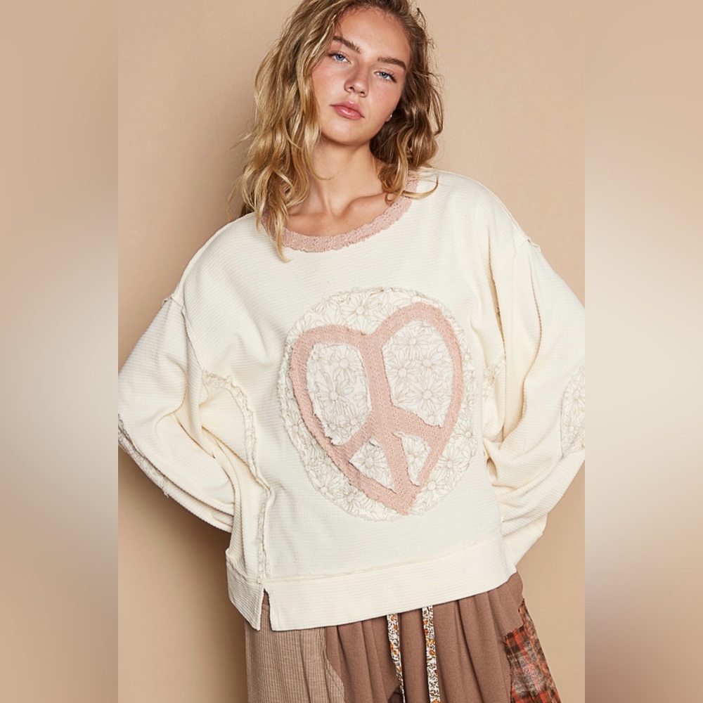 P29. NEW POL Boho Patchwork Heart Peace Knit Relaxed Vintage Wash Cream New Item - Picture 4 of 7